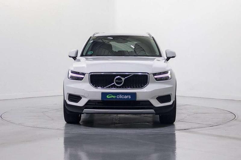 Usado Volvo XC40 Momentum 190 CV (139 kW) 2018 Blanco SUV