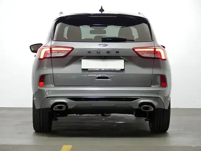 Usado Ford Kuga ST-Line X 190 CV (139 kW) 2023 Gris SUV