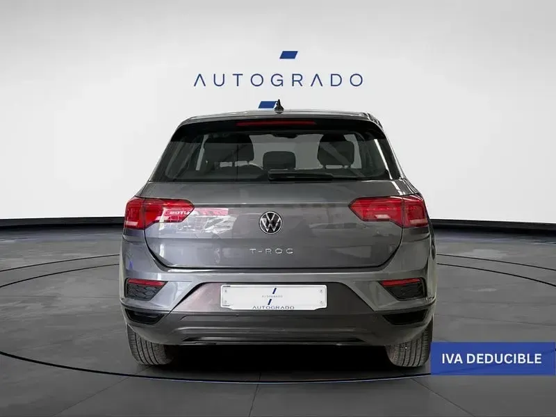 Usado VW T-Roc Edition 110 CV (80 kW) 2022 Gris / plata SUV