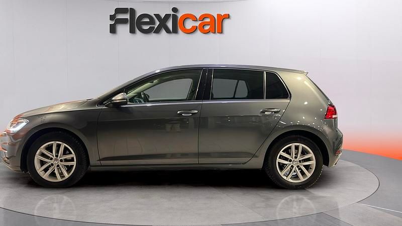 Usado VW Golf VII Advance 125 CV (91 kW) 2018 Gris Utilitario