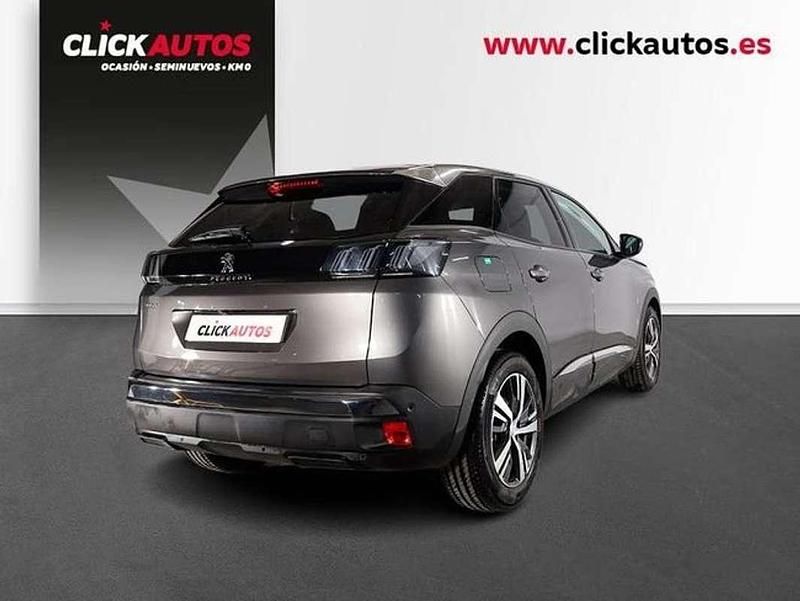 Usado Peugeot 3008 Allure 131 CV (96 kW) 2022 Gris SUV