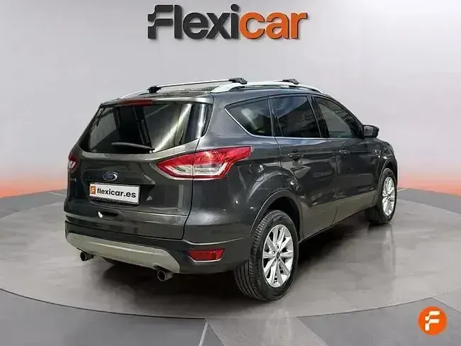 Usado Ford Kuga Titanium 182 CV (133 kW) 2016 Negro SUV