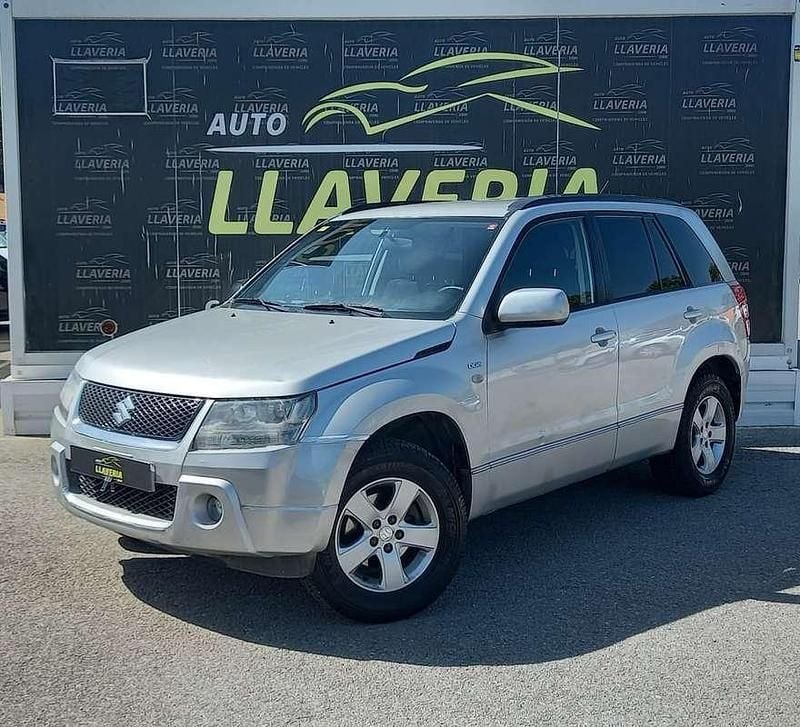 Gris Usado 2005 Suzuki Grand Vitara SUV | 8900 € (Precio justo) - Imagen 1/4