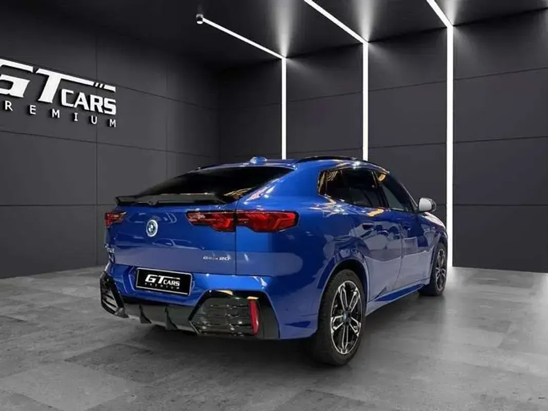 Usado BMW iX2 150 kW (204 CV) 2024 Azul SUV