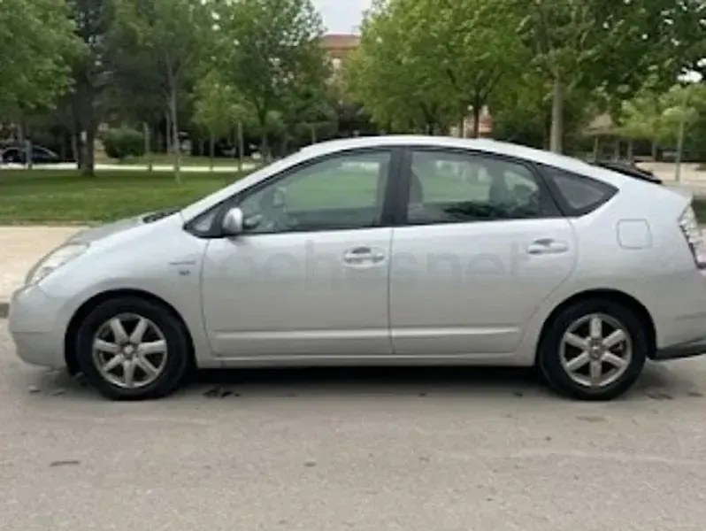Usado Toyota Prius Sol 112 CV (82 kW) 2009 Gris / plata Utilitario
