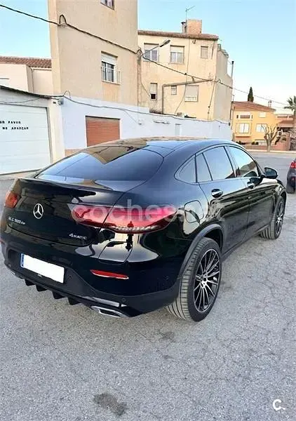 Usado Mercedes GLC300de 306 CV (225 kW) 2021 Negro Coupe