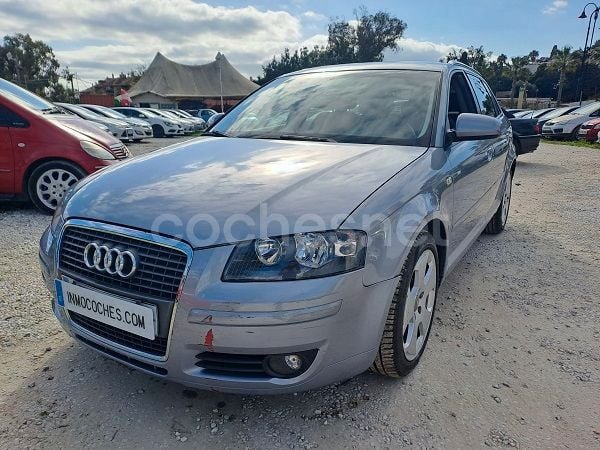 Gris / plata Usado 2006 Audi A3 Sportback Ambiente Berlina | 5999 € (Buen precio) - Imagen 1/4