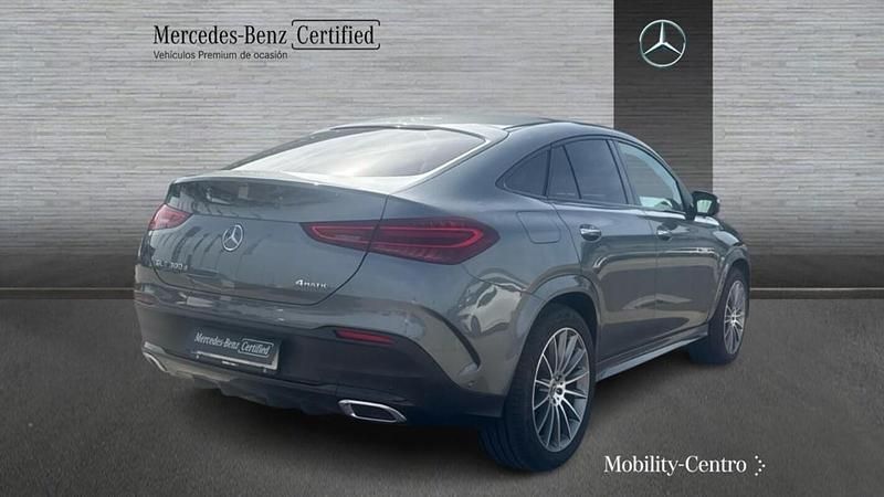 Usado Mercedes GLE300 AMG line 269 CV (197 kW) 2025 Gris selenita Coupe