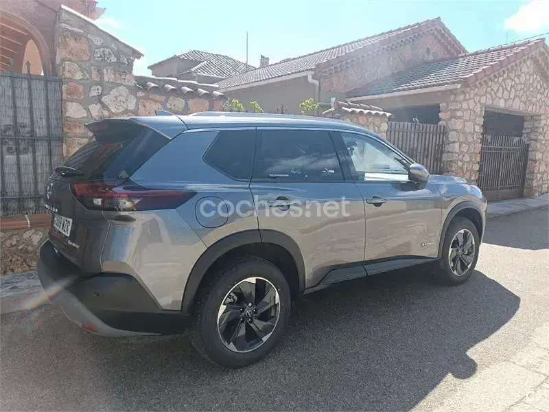 Usado Nissan X-Trail N-Connecta 204 CV (150 kW) 2025 Gris / plata SUV