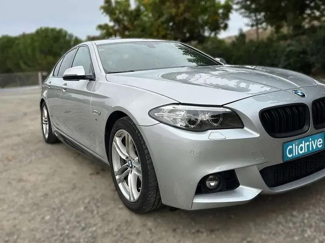 Usado BMW 520 197 HP (144 kW) 2016 Cinzento Sedan