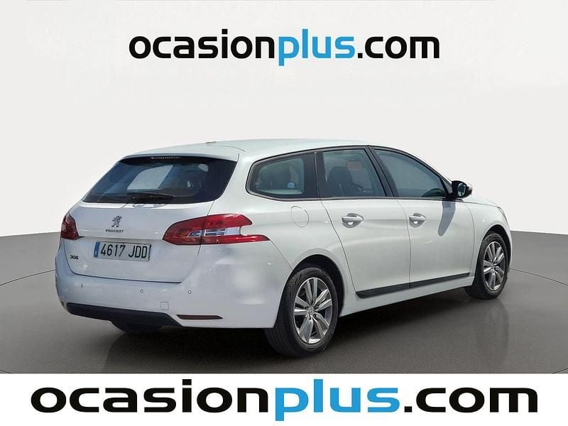Usado Peugeot 308 SW Active 116 CV (85 kW) 2015 Blanco Familiar