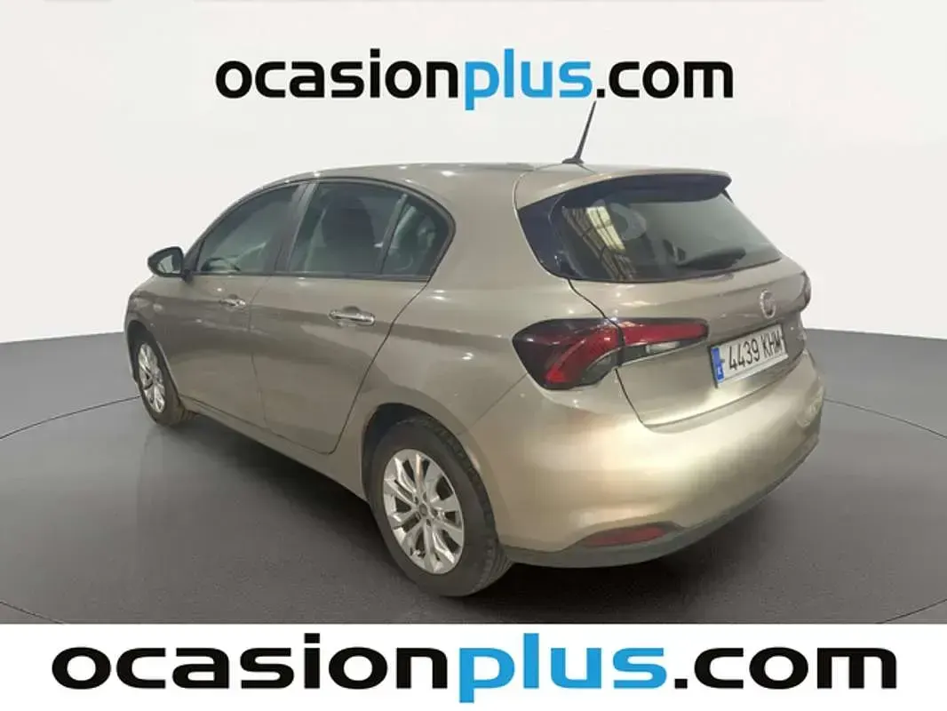 Usado Fiat Tipo Easy 95 CV (69 kW) 2018 Beige Utilitario