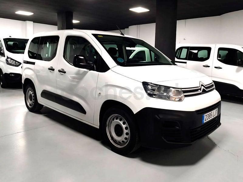 Usado Citroën Berlingo Live 102 CV (75 kW) 2020 Blanco Monovolumen