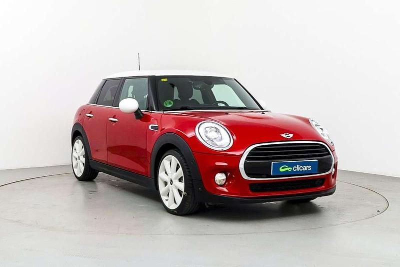 Usado Mini Cooper 136 CV (100 kW) 2016 Rojo Utilitario