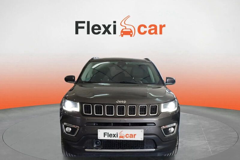 Usado Jeep Compass Limited 150 CV (110 kW) 2020 Gris SUV