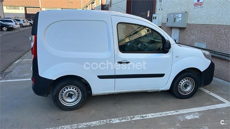 Usado Renault Kangoo 75 CV (55 kW) 2016 Blanco Familiar