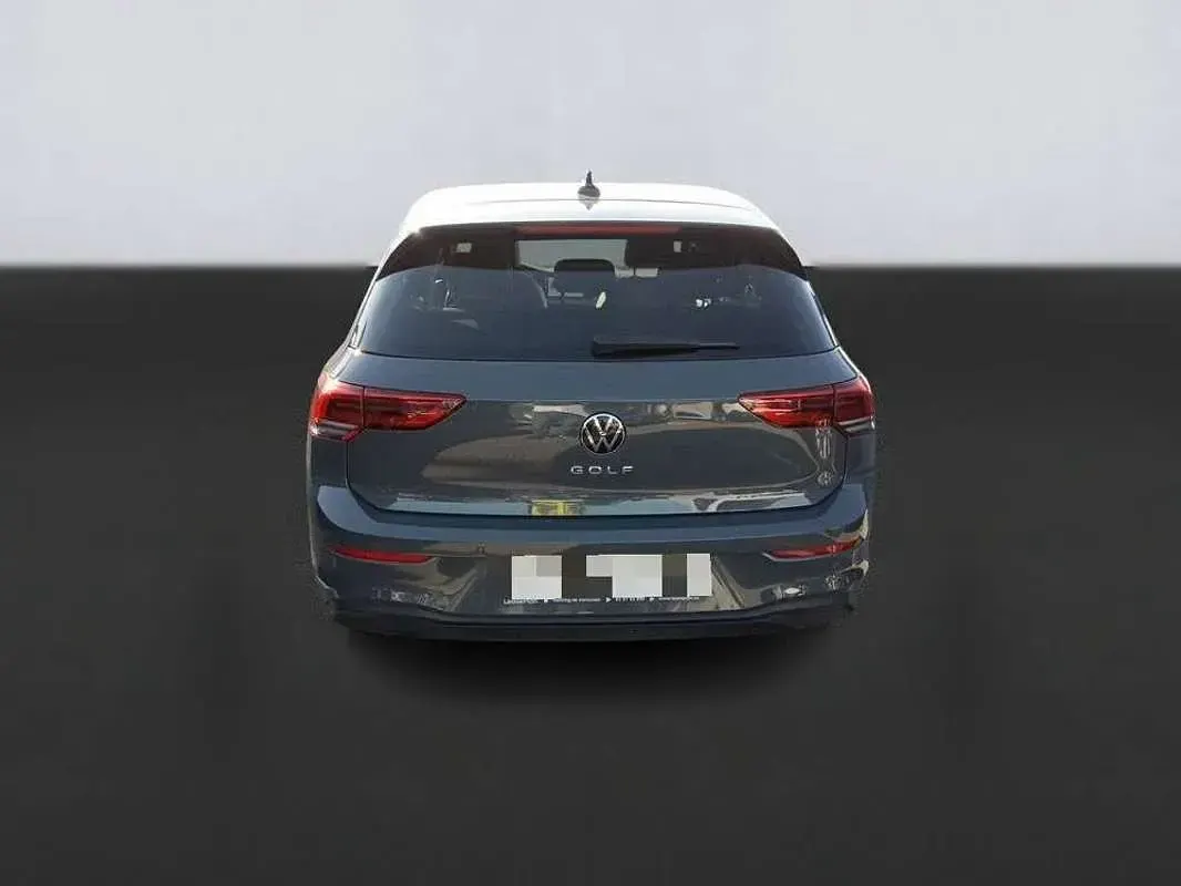 Usado VW Golf VIII Life 116 CV (85 kW) 2020 Gris Utilitario