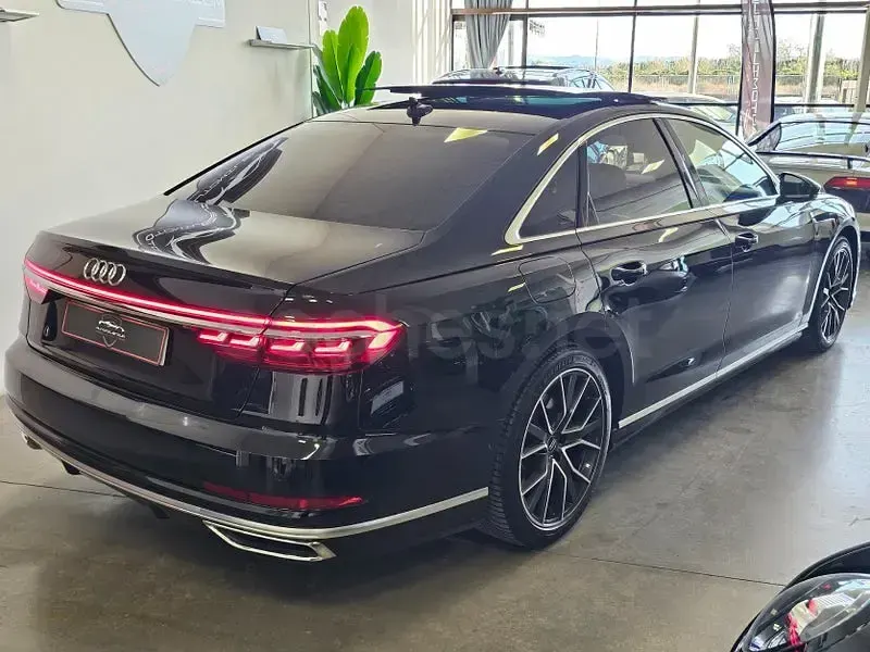 Usado Audi A8 S-Line 286 CV (210 kW) 2019 Negro Berlina