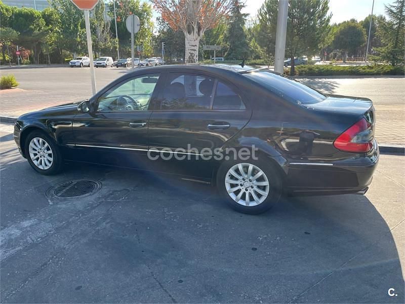 Negro Usado 2007 Mercedes E280 Elegance Berlina | 7800 € (Precio justo) - Imagen 1/4
