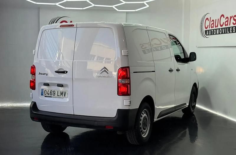 Käytetty Citroën Jumpy 100 HP (73 kW) 2021 Valkoinen Tila-auto