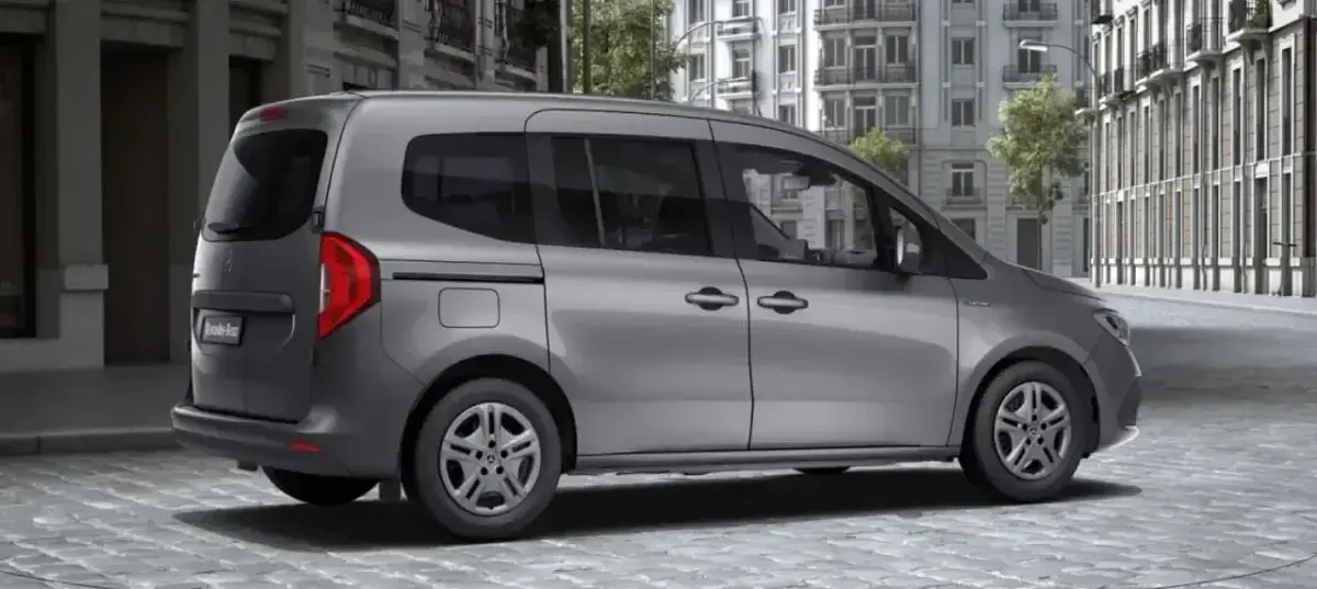 Usado Mercedes eCitan 89 kW (122 CV) 2024 Gris Familiar