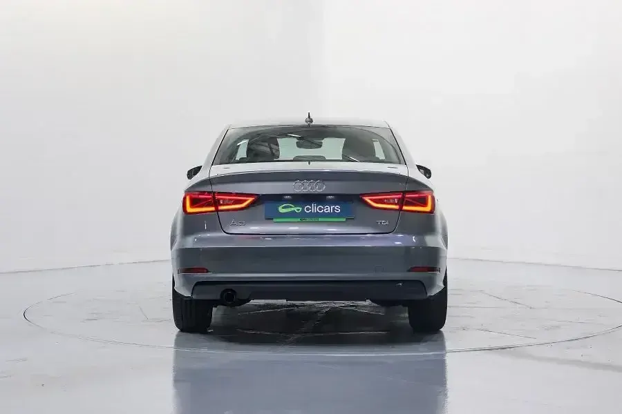 Używany Audi A3 110 KM (80 kW) 2016 Szary Sedan/Limuzyna