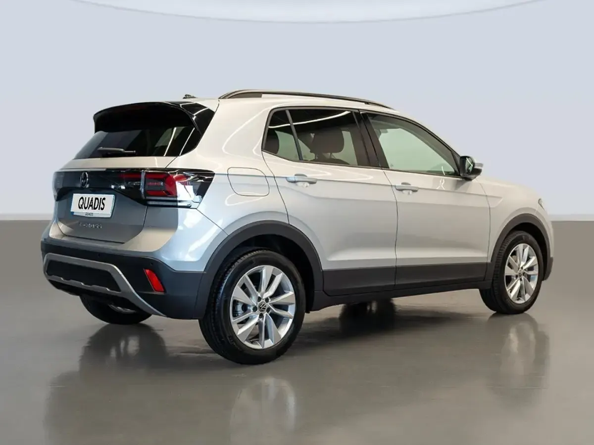 Usado VW T-Cross Life 116 CV (85 kW) 2025 Gris plata SUV