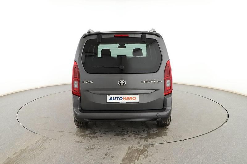 Usado Toyota Proace Verso City 131 CV (96 kW) 2020 Gris Familiar