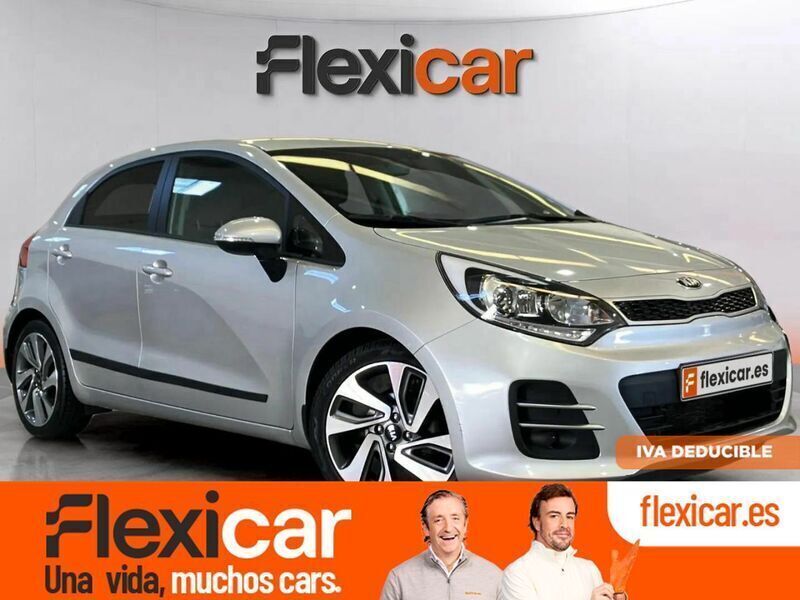 Gris Usado 2015 Kia Rio Berlina | 10.470 € (Un poco caro) - Imagen 1/4
