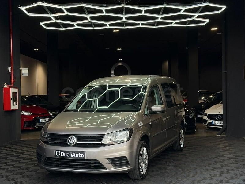 Usado VW Caddy Maxi Trendline 102 CV (75 kW) 2017 Beige Monovolumen