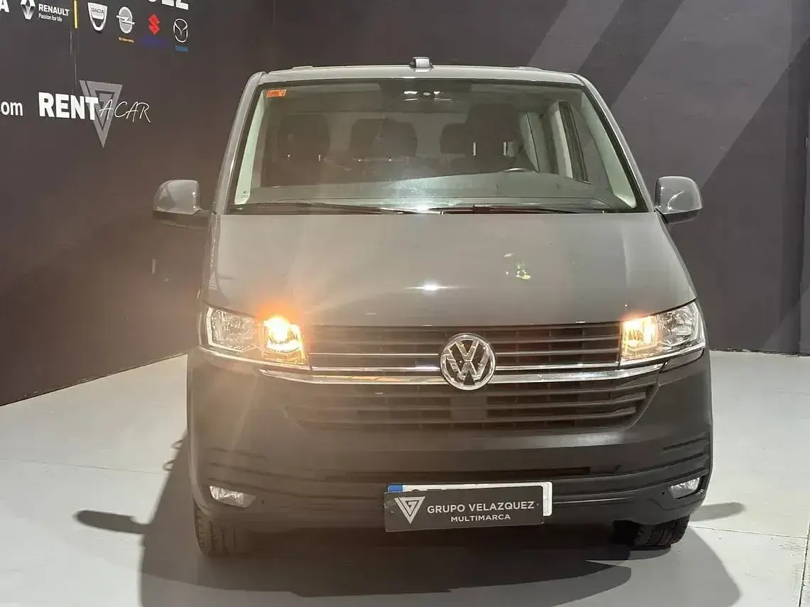 Usado VW Transporter 110 CV (80 kW) 2023 Gris Van