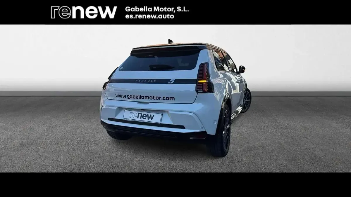 Usado Renault Mégane Iconic 110 kW (150 CV) 2026 Blanco Utilitario