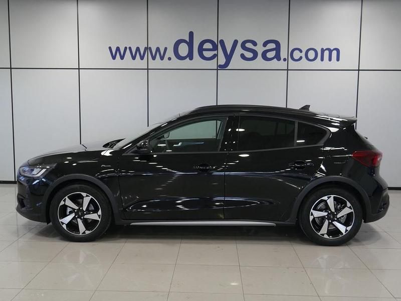 Usado Ford Focus Active X 125 CV (91 kW) 2025 Negro Berlina