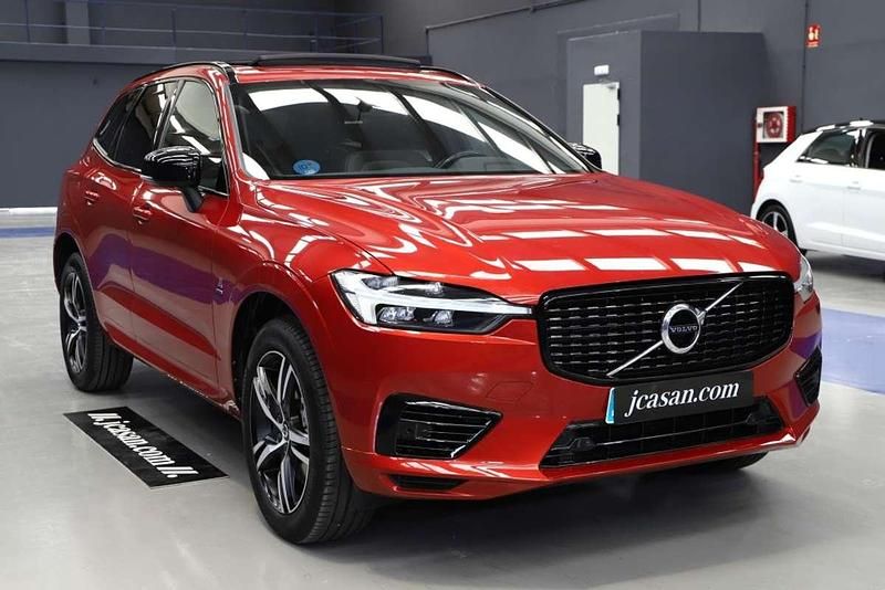 Usado Volvo XC60 R-Design 351 CV (258 kW) 2021 Granate SUV