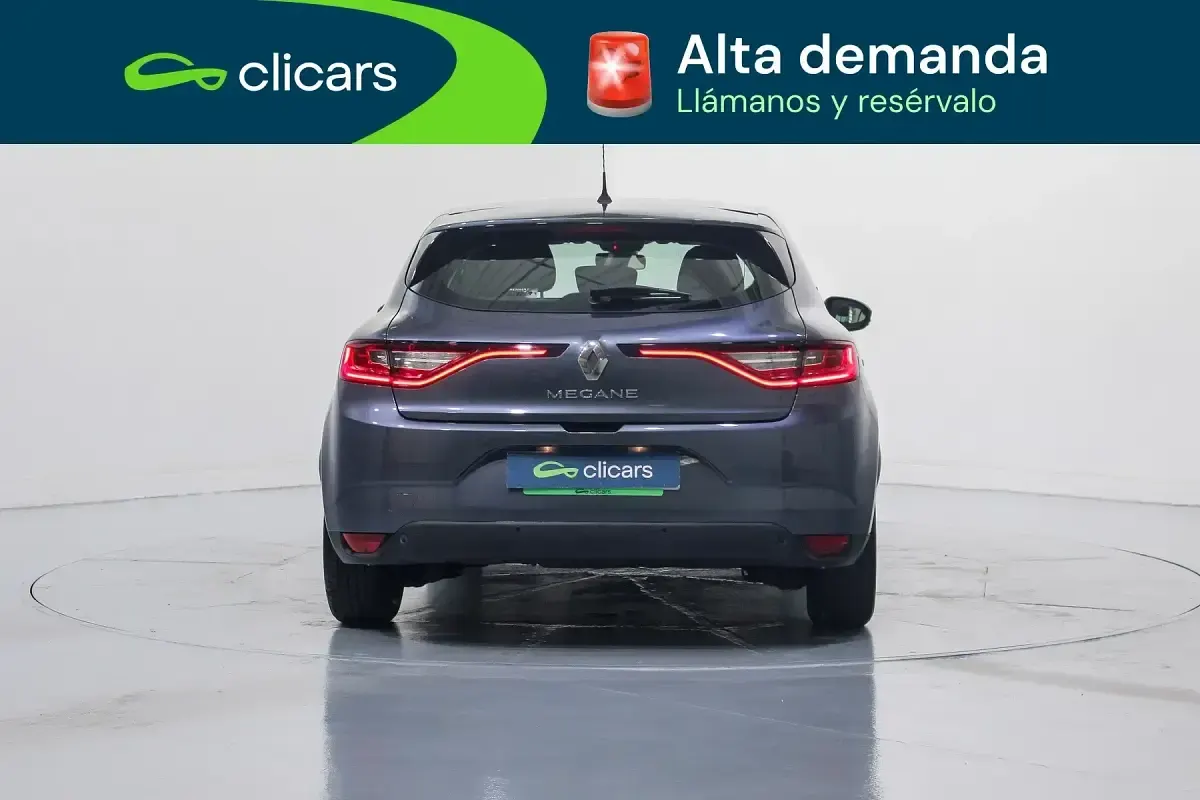 Usado Renault Mégane Business 110 CV (80 kW) 2016 Azul Berlina