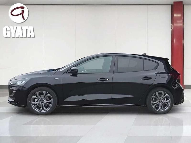 Usado Ford Focus ST-Line 155 CV (114 kW) 2024 Negro Utilitario
