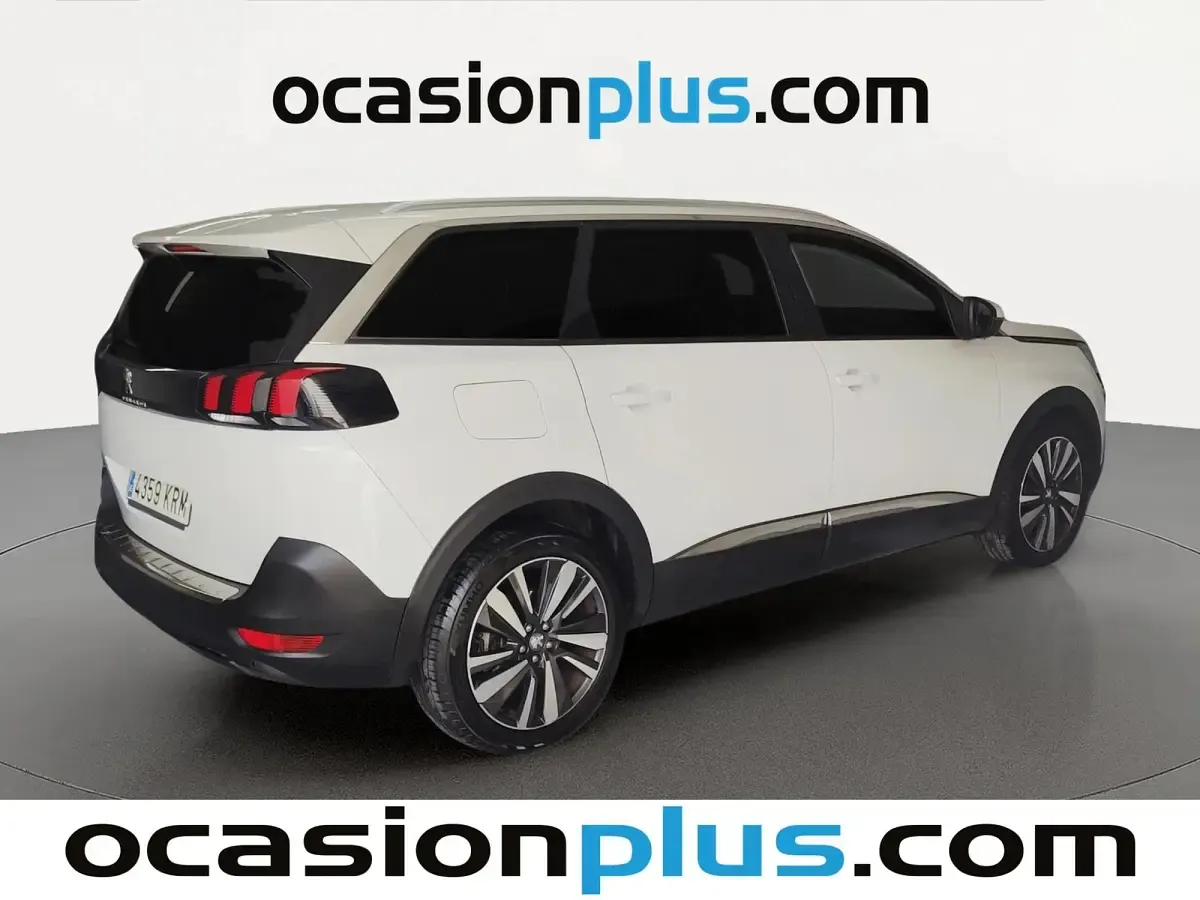 Usado Peugeot 5008 Allure 130 CV (95 kW) 2018 Blanco SUV