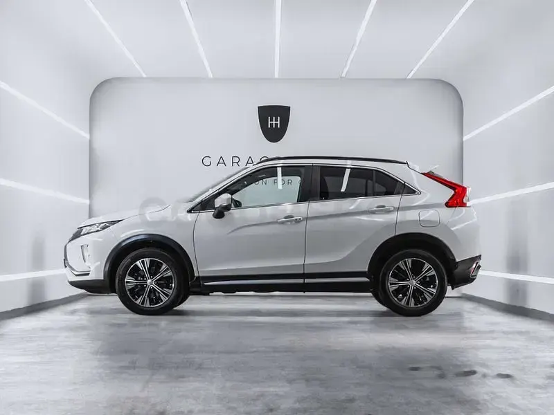 Usado Mitsubishi Eclipse Cross Motion 163 CV (119 kW) 2020 Blanco SUV