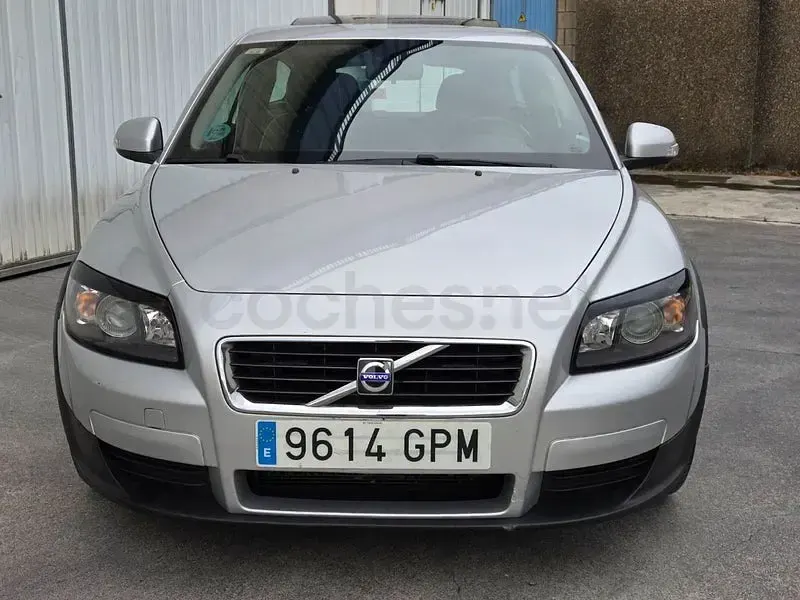 Usado Volvo C30 Momentum 125 CV (91 kW) 2008 Gris / plata Utilitario