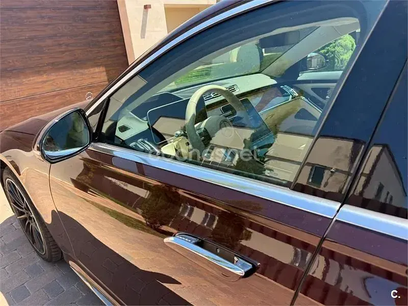 Usado Mercedes S450 367 CV (269 kW) 2024 Granate Berlina