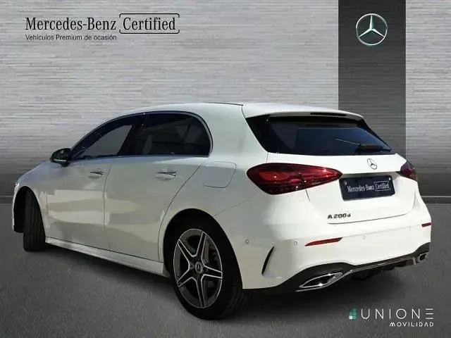 Usado Mercedes A200 150 CV (110 kW) 2025 Blanco polar