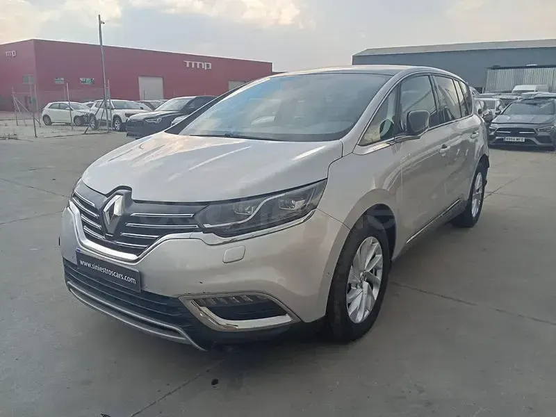 Usado Renault Espace Zen 160 CV (117 kW) 2015 Gris / plata Monovolumen