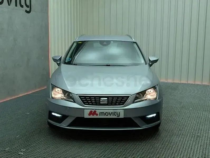 Usado Seat Leon XCELLENCE 150 CV (110 kW) 2020 Gris / plata Familiar