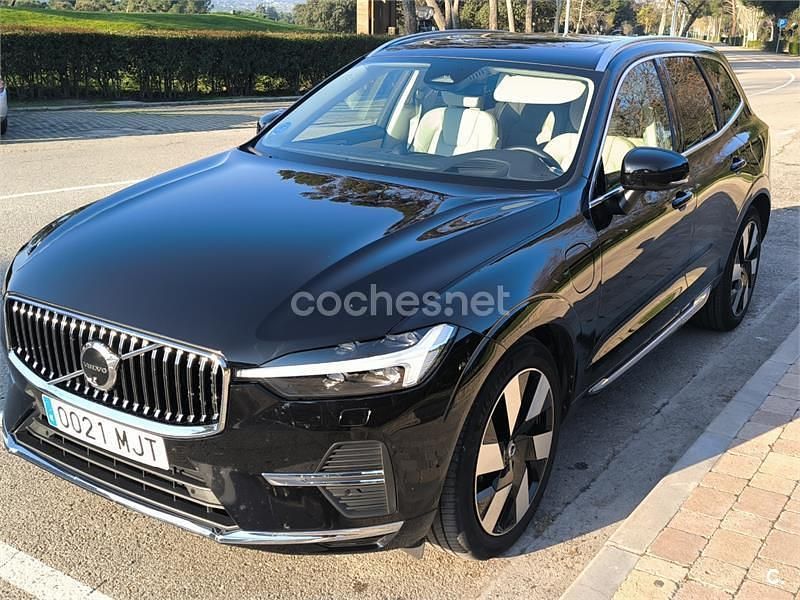 Usado Volvo XC60 Plus 350 CV (257 kW) 2023 Negro SUV