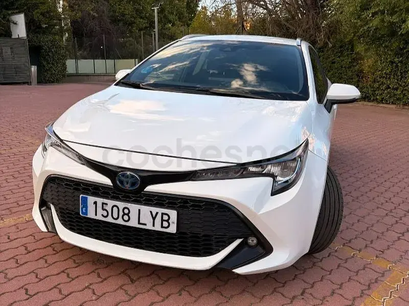 Usado Toyota Corolla Business Edition 122 CV (89 kW) 2022 Blanco Familiar