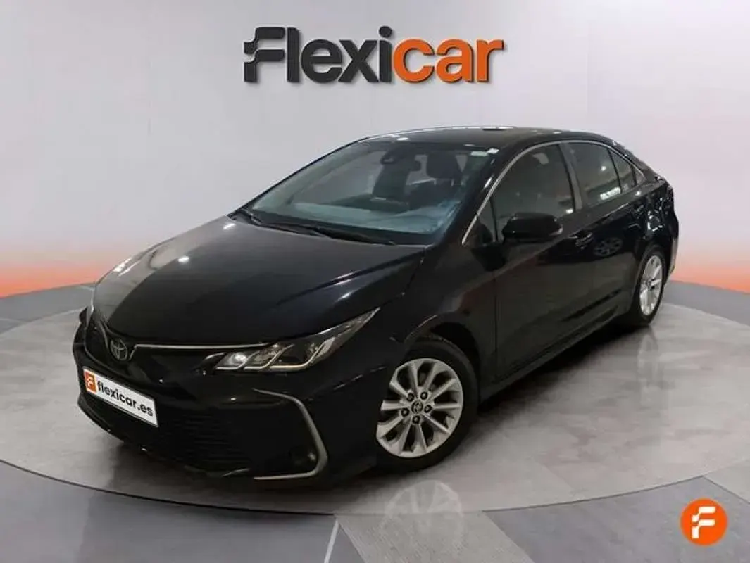Usado Toyota Corolla Active 125 CV (91 kW) 2023 Negro Berlina