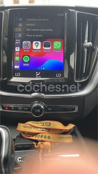 Negro Usado 2019 Volvo XC60 Momentum SUV | 21.900 € (Un poco caro) - Imagen 1/1