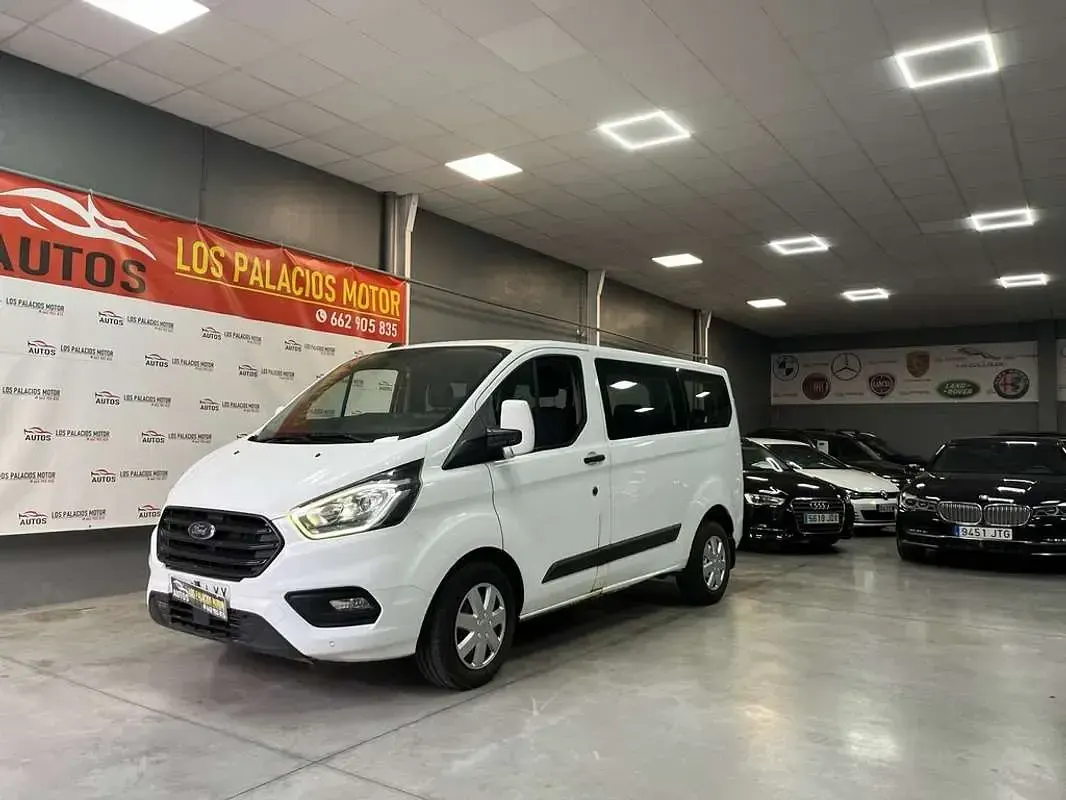Usado Ford Tourneo Custom Sport 150 CV (110 kW) 2022 Blanco Van