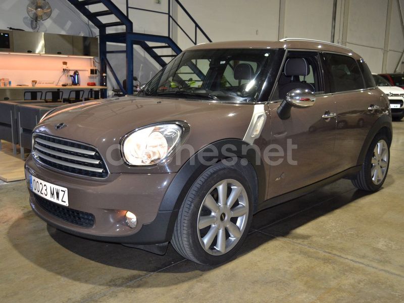 Marrón Usado 2010 Mini Cooper D Clubman Familiar | 10.990 € - Imagen 1/4