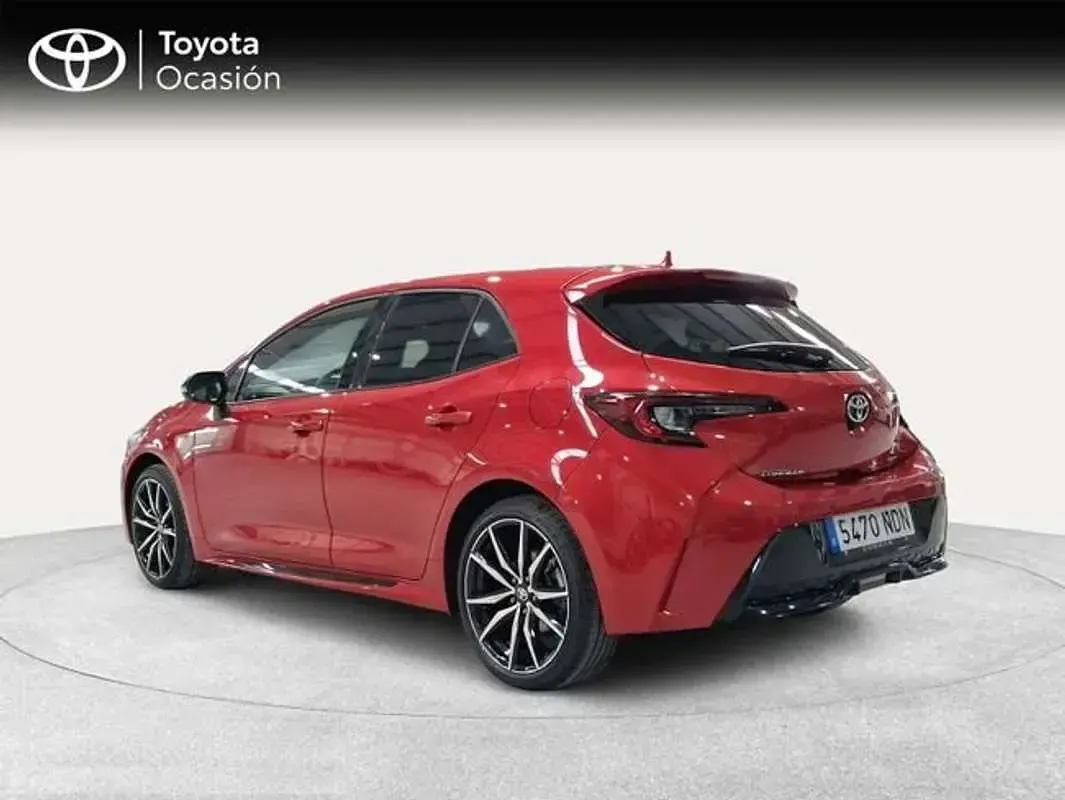 Usado Toyota Corolla Sport 140 CV (102 kW) 2025 Rojo Utilitario